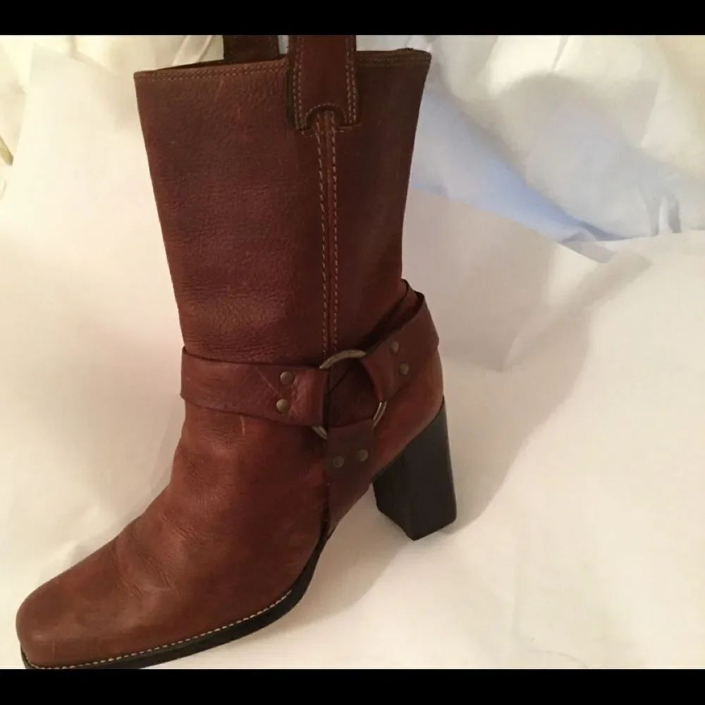New Gianni Bini women’s Sz 9 Brown Heeled Boots